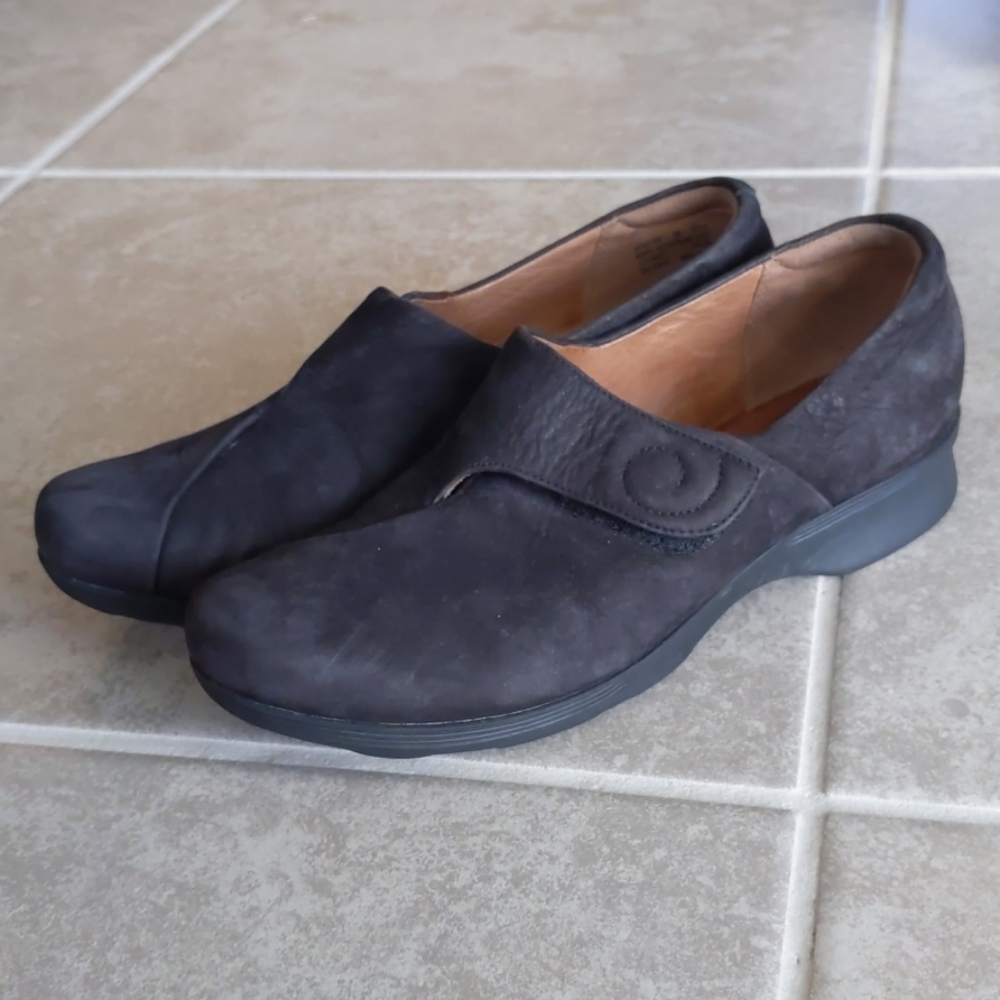Clark's Artisan Low Top Strap On Leather Walking 9